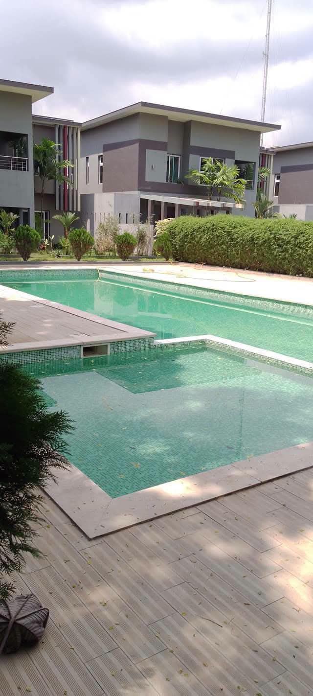 Magnifique villa basse avec une fondation duplex et ACD